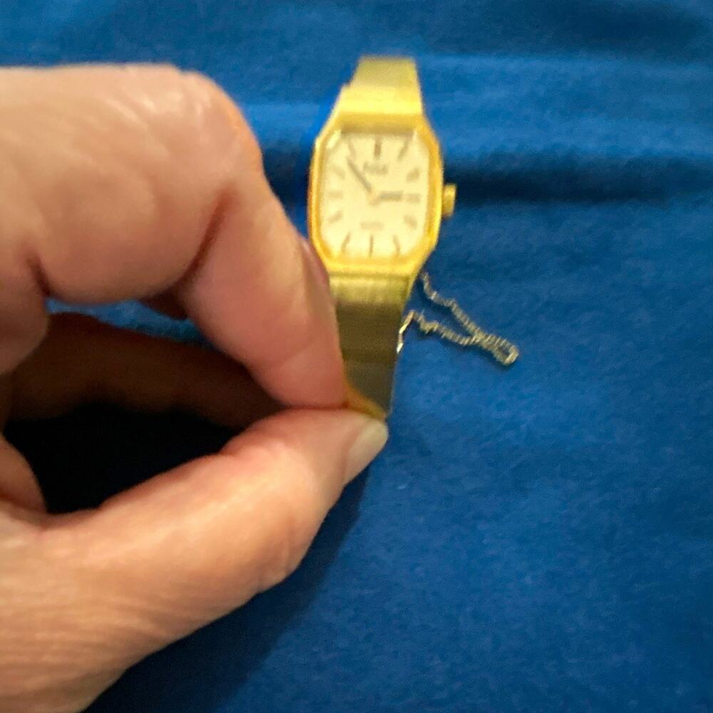 Pulsar Women’s Dress Gold Tone Rectangle Analog Watch Stainless Steel # 536398